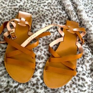Size 9 forever 21
